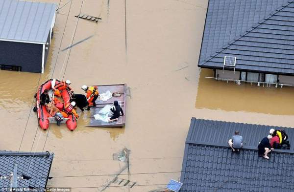 Mưa lũ “lớn chưa từng thấy” khiến ít nhất 85 người chết ở Nhật 2