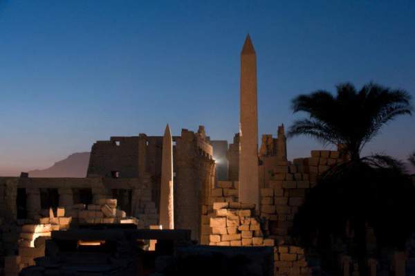 Lăng mộ nữ hoàng Ai Cập quyền lực đẹp bất chấp dù bị "con ghẻ" phá hoại 5