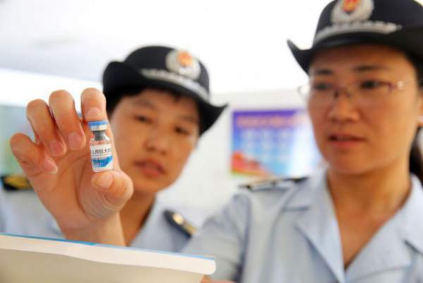 Trung Quốc bắt 15 người liên quan tới bê bối vắc-xin giả