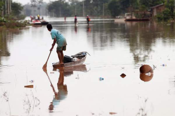 Nước rút bùn ngập, người Lào chật vật trở về nhà sau sự cố vỡ đập 2