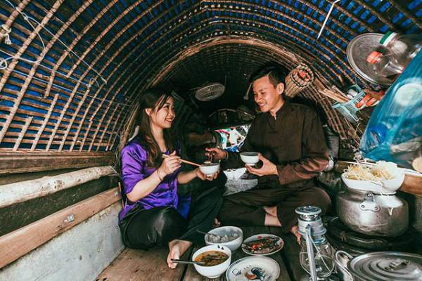 Ảnh cưới tái hiện cuộc sống dân vạn chài trên dòng Hương Giang 12