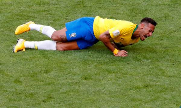 Neymar lần đầu thừa nhận đã ăn vạ ở World Cup 2018