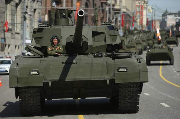 Quân đội Nga "chê" siêu tăng T-14 Armata đắt đỏ
