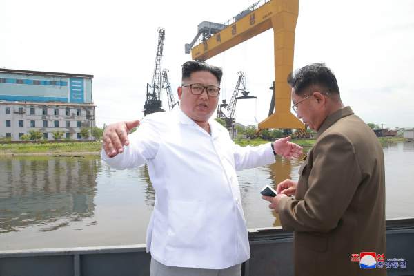 Khi ông Kim Jong-un “rời xa” các cơ sở tên lửa 12