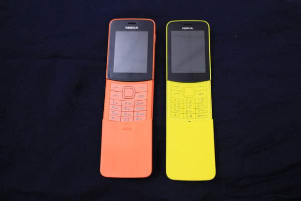 Nokia 8110 4G: Đâu là hàng thật và hàng giả? 4