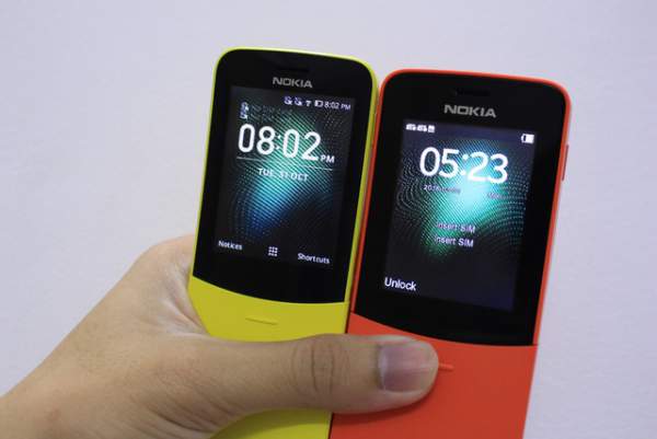 Nokia 8110 4G: Đâu là hàng thật và hàng giả? 6