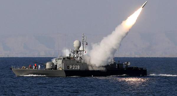 Iran rục rịch tập trận quy mô lớn, Mỹ lo nguy cơ đóng eo biển Hormuz