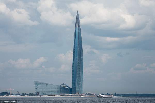 Cận cảnh tòa tháp chọc trời cao nhất châu Âu tại Nga 3