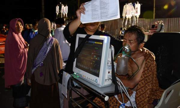 Ít nhất 91 người chết sau động đất ở Indonesia