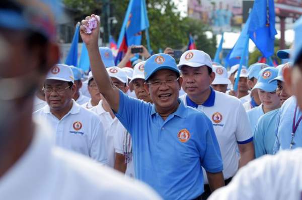 Thủ tướng Campuchia dùng mạng sống bảo đảm kết quả bầu cử chính xác