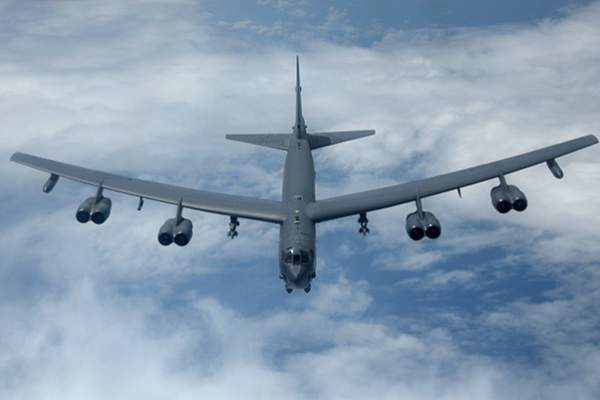 "Pháo đài bay" B-52 của Mỹ diễn tập ở biển Hoa Đông