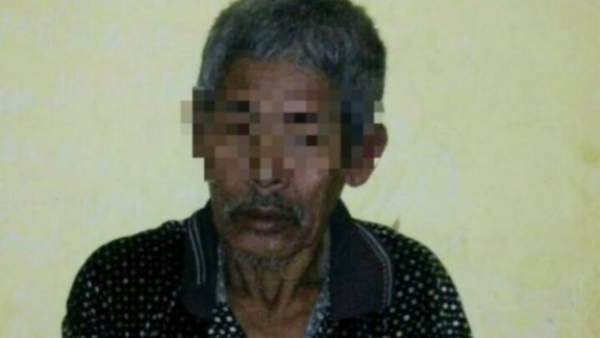 Indonesia: Pháp sư 83 tuổi lạm dụng tình dục cô gái trẻ 15 năm trong hang đá 2