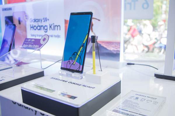 FPT Shop mở bán siêu phẩm Samsung Galaxy Note 9 với quà tặng khủng 2