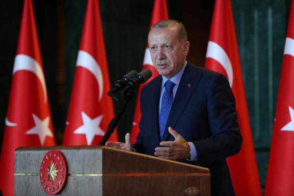 Tổng thống Thổ Nhĩ Kỳ "tố" Mỹ đâm sau lưng