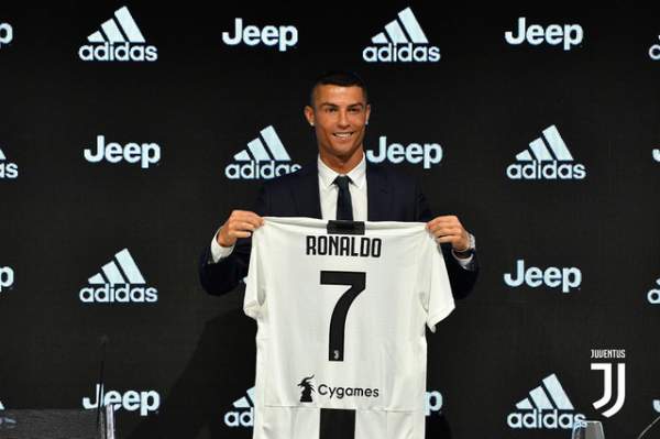 C.Ronaldo bật mí về lý do rời Real Madrid chuyển sang Juventus