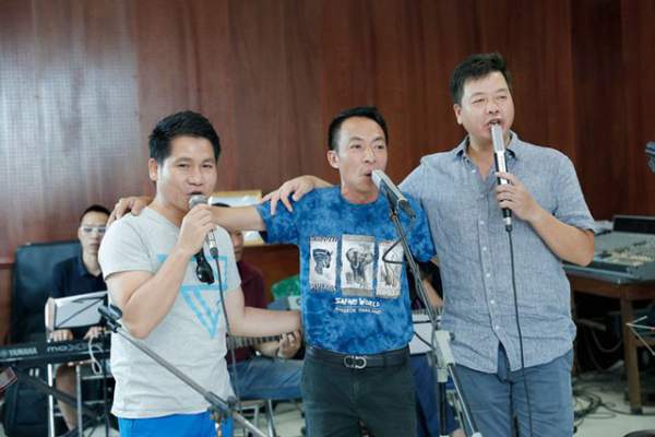 Trọng Tấn, Đăng Dương, Việt Hoàn phấn khích hát “Đường chúng ta đi”