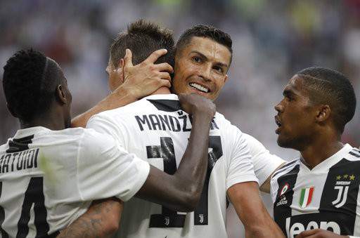 Juventus 1-0 Lazio (hiệp 1): C.Ronaldo quyết ghi bàn