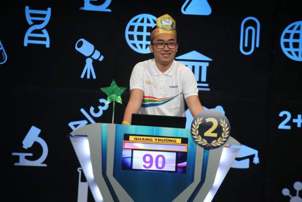 Dấu cách “xui xẻo” khiến Quang Trường mất 20 điểm quý giá ở trận Chung kết Olympia 4