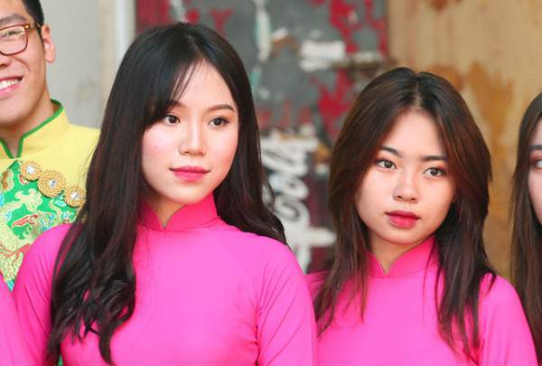Vẻ đẹp tươi tắn của nữ sinh trường Trần Phú trong ngày khai giảng 10