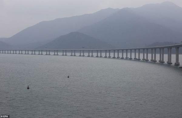 Chiêm ngưỡng cầu vượt biển dài nhất thế giới: 55km, 18 tỷ USD kinh phí tại Trung Quốc 14