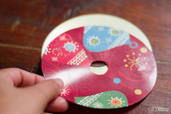 Cách làm đồ trang trí Giáng sinh từ đĩa CD