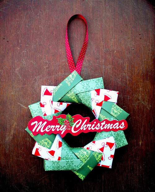 Cách làm vòng hoa giấy origami trang trí Giáng sinh 6