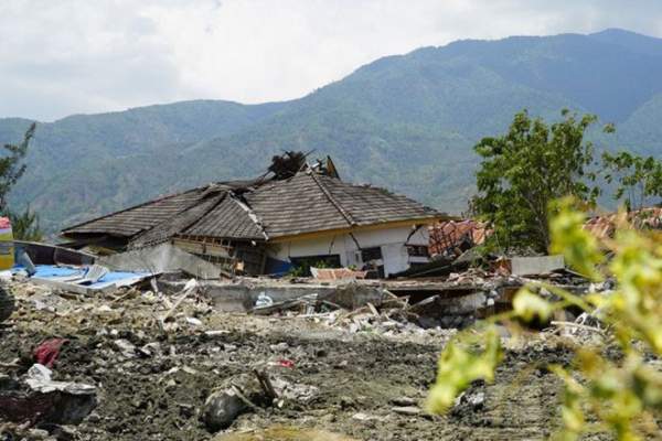 Còn 5.000 người mất tích sau động đất, sóng thần Indonesia 2