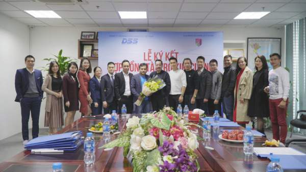 DSS Việt Nam chính thức trở thành nhà tài trợ Kim cương của CLB bóng đá nghệ sĩ V- Stars 5