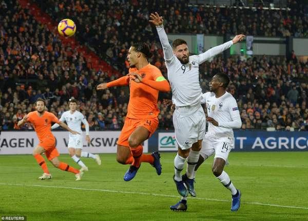 Hà Lan 2-0 Pháp: Chiến thắng bất ngờ 4