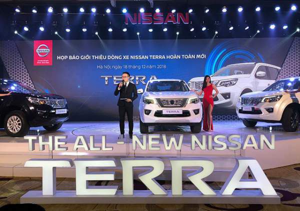 Nissan Terra chính thức ra mắt với giá bán từ 988 triệu đồng 5