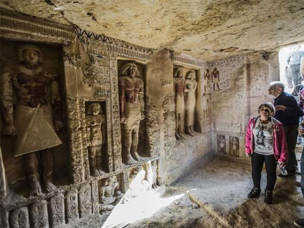 Hé lộ cuộc sống xa hoa bên trong ngôi mộ cổ 4.400 năm tuổi ở Ai Cập 2