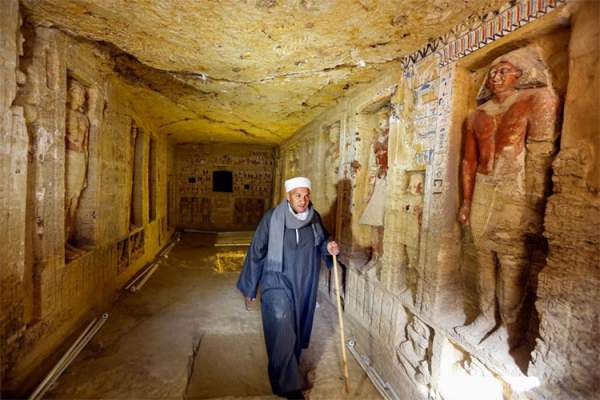 Hé lộ cuộc sống xa hoa bên trong ngôi mộ cổ 4.400 năm tuổi ở Ai Cập 1