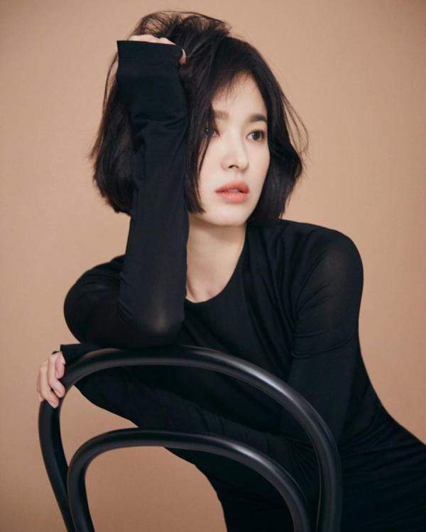 Song Hye Kyo: Mỹ nhân U40 đẹp trong trẻo như gái đôi mươi