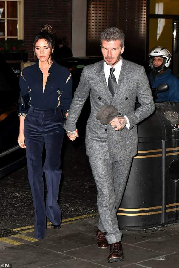 Vợ chồng Beckham đẹp đôi dự tiệc