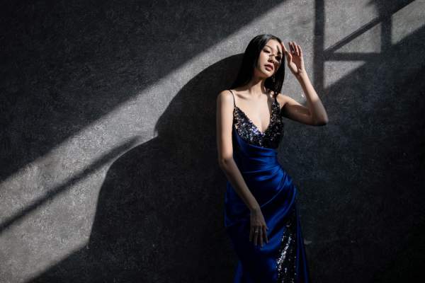Á hậu 3 Hoa hậu Quốc tế Thuý Vân sexy với đầm hở ngực 6