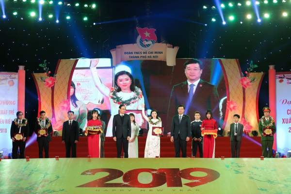 Nguyễn Thu Hằng cùng Quang Hải lọt top 10 gương mặt trẻ tiêu biểu Thủ đô 2018 5