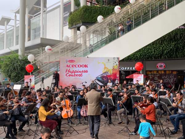 Khán giả thủ đô say mê với Acecook Happiness Concert 2019