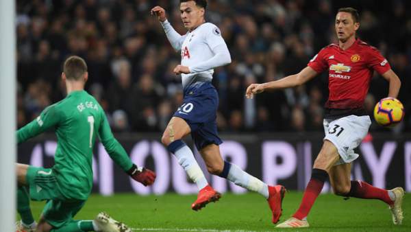 Tottenham 0-0 Man Utd (hiệp 1): Ăn miếng trả miếng 4