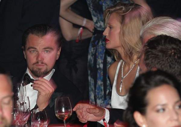 Leonardo DiCaprio không bao giờ hẹn hò phụ nữ… quá 25 tuổi 7