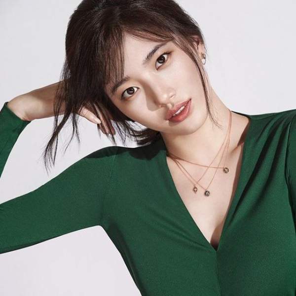 Suzy chia tay tập đoàn JYP Entertainment sau 9 năm gắn bó 4