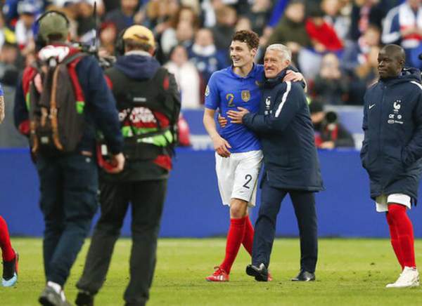 Những khoảnh khắc Mbappe thăng hoa cùng tuyển Pháp trước Iceland 20