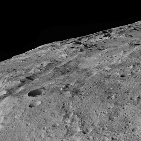 Chùm ảnh đẹp hiếm thấy về hành tinh lùn Ceres 5