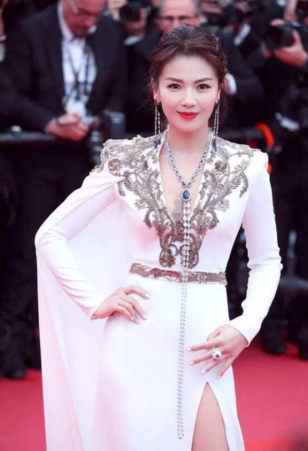 Mỹ nhân châu Á khoe sắc trong lễ khai mạc LHP Cannes 2019 12
