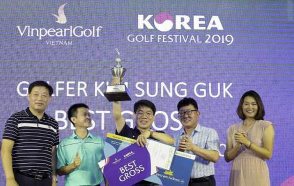 Vinpearl Golf - Korea Golf Festival 2019: So kè từng điểm gậy, golfer Kim Sung Guk giành chiến thắng kịch tính 2
