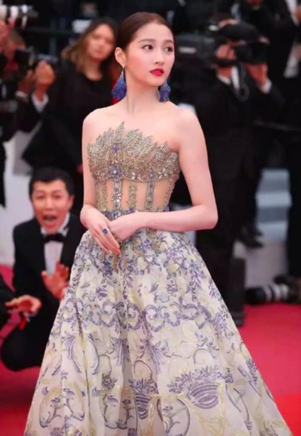Quan Hiểu Đông đẹp "mơ mộng" tại Cannes 2019 2