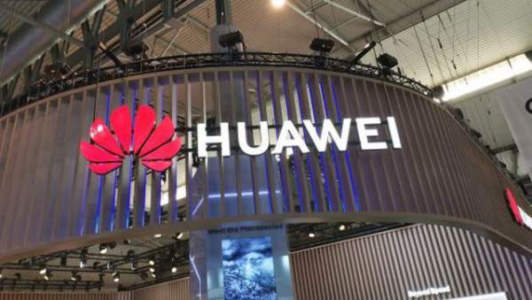 Mỹ “xoa dịu” lệnh cấm với Huawei?