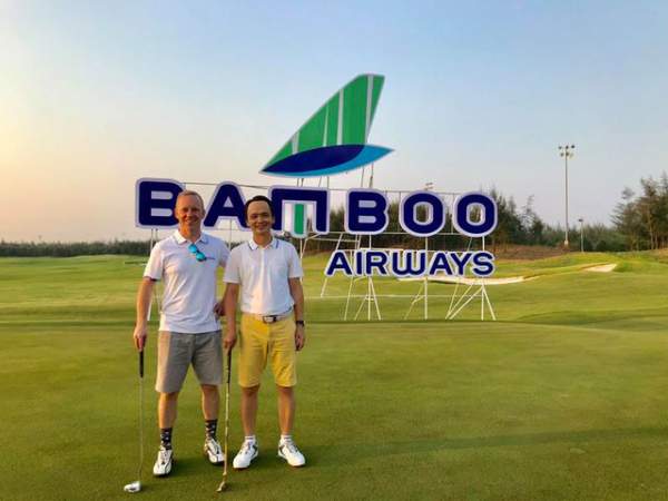 Đại sứ Anh lần đầu chơi golf tại Việt Nam 1