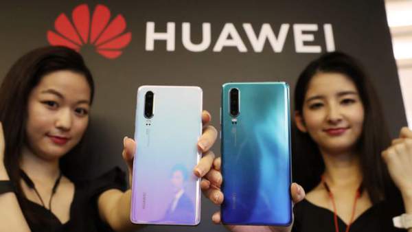 Nhiều nhà mạng châu Á bắt đầu ngừng bán điện thoại Huawei