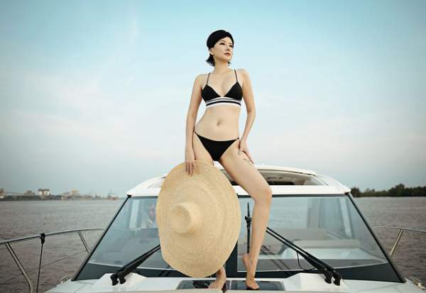 Dương Yến Ngọc diện bikini táo bạo, khoe vóc dáng gợi cảm tuổi 40