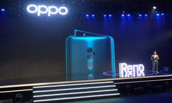 Smartphone vây cá mập Oppo Reno chính thức ra mắt, giá 12,9 triệu đồng